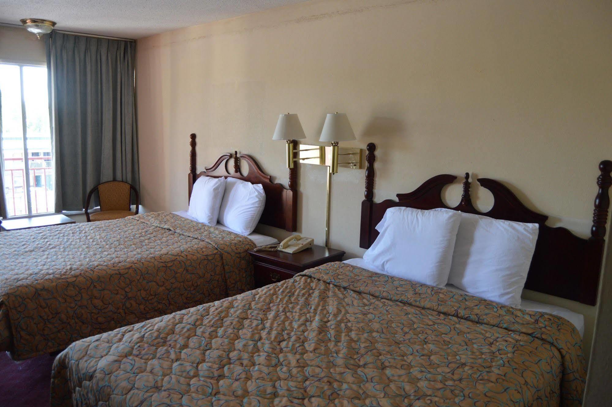 Hotel 6 Byron, Ga 2*